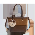 Borsa a secchiello vintage in pelle marrone e pelle scamosciata con ciondolo a orsetto - Marrone Con Ciondolo