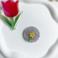 Macro detail of tulip flower rhinestone phone grip with colorful AB crystals - Sparkling Diamond Stand-Tulip-Yellow