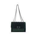 Borsa a tracolla in velluto verde scuro con motivo trapuntato a rombi e catenella - Verde
