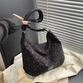 Sac à bandoulière en velours noir avec motifs de cœurs, papillons et étiquette verte - Sans pendentif / Noir