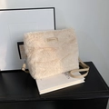 Sac bandoulière chic en peluche beige avec fausse fourrure et fine sangle en cuir - Kaki (Étendu)