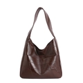 Schicke braune Leder-Tragetasche mit geometrischem Patchwork-Design und breitem Gurt - Braun