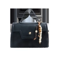 Retro zwarte lederen en suède crossbodytas met gouden gesp en houten kralen hanger - Zwart met Hanger