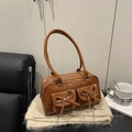 Borsa Boston marrone in ecopelle con fiocco e finitura lucida in colore caramello - Marrone