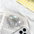 Vue détaillée du support de téléphone pailleté en forme de cœur avec papillon et perles - Support de Colle à Goutte-Paillettes Deux Papillons Laser