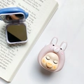 Faltbarer Handy-Halter in Rosa und Blau mit integriertem Schminkspiegel und Schweinchen-Design - Rosa Hase Schwein