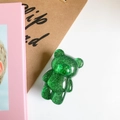 Supporto per cellulare a forma di orsetto con glitter verdi e resina lucida - Verde