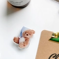 Süßer Teddybär-Handygriff mit blauer Schlafmütze und My First Teddy Aufschrift - Seitenbär mit Blauer Schlafmütze