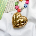 Supporto per telefono a cuore dorato con trama trapuntata e catena di fiori colorati - Supporto Cuore a Griglia Metallica-Oro