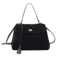 Borsa a tracolla in pelle scamosciata nera smerigliata con chiusura dorata - Nero