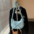 Borsa a spalla a mezzaluna azzurra con grande fiocco e tracolla arricciata - Blu