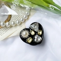 Soporte de móvil en forma de corazón con diamantes champán y perla en base negra - Amarillo