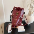 Borsa a secchiello vintage bordeaux a forma di testa di cavallo con borchie e fiore di loto - Borgogna