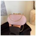 Rosa Abendtasche in Muschelform mit goldenem Bogenschloss und eleganter Kettenriemen - 19*10*5cm / Rosa