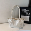 Borsa tote minimalista in pelle bianco crema con piccolo portamonete coordinato appeso - Bianco Sporco
