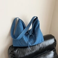 Borsa tote hobo in denim blu con scritte in strass e interno capiente - Blu scuro