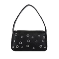 Borsa sottobraccio chic in pelle martellata nera con occhielli argento e zip in metallo - Nero