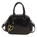Borsa Boston nera lucida grande capacità con ciondolo a cuore e tracolla - 28x9x20cm / Nero