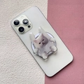 Dettaglio del supporto MagSafe per cellulare con gatto in acrilico in un sacchetto - Gatto in Sacco Bianco