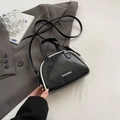 Sac bowling bicolore noir et blanc en cuir lisse avec bandoulière réglable et poignées - Sans Pendentif / Noir