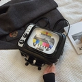 Schwarzer Rucksack im Vintage-TV-Design mit buntem Retro-Bildschirmsignal-Motiv - Schwarz
