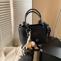 Secchiello vintage nero a grana litchi con ciondolo da baseball e logo argento - Con Ciondolo / Nero