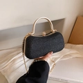 Elegante schwarze Pailletten-Abendtasche mit goldener Kette und glitzerndem Verschluss - Schwarz