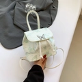 Mini zaino bianco con stampe di farfalle verde chiaro e decoro in metallo - Verde