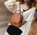 Mini sac à dos marron en cuir pour femme avec bretelles réglables et texture grainée - Marron