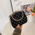 Elegante borsa box in velluto nero con motivo trapuntato di strass argento - Nero