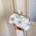 Retro Handtasche mit blauer Blumenstickerei, Spitze und silberner Metallkette - Blau