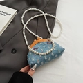 Kleine Jeans-Umhängetasche mit Schmetterlingsstickerei und Perlenkette für Damen - Schmetterling Pailletten Stickerei Stil / Blau