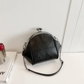 Petit sac à bandoulière noir rétro avec texture plissée et chaîne en métal élégante - Noir