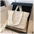 Chic white quilted down tote bag with spacious capacity and fashion logo label - White