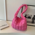 Borsa a tracolla puffer rosa trapuntata con texture a nuvola e grande capacità - Rosa