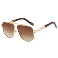 Lunettes de soleil aviateur géométriques avec monture dorée et verres dégradés - Monture Dorée Verres Ambrés