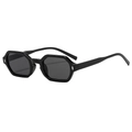 Gafas de sol poligonales negras retro con remaches plateados y lentes gris oscuro - Montura Negra Lentes Gris Negro