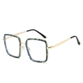 Lunettes de soleil carrées oversize avec monture écaille verte et branches dorées - Monture Écaille Verte