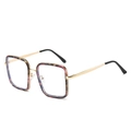 Lunettes de soleil carrées oversize avec monture écaille et branches en métal doré - Monture Léopard Rose