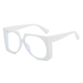 Lunettes de soleil blanches surdimensionnées carrées au design rétro minimaliste - Cadre Blanc