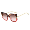 Gafas de sol irregulares de gran tamaño con montura de carey y patillas doradas - Marco Carey Rojo Lentes Té Rosa
