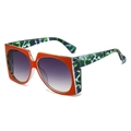 Lunettes de soleil oversize avec monture orange et branches à motif camouflage bleu - Monture Orange Verres Gris Dégradés