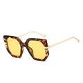 Fashionable oversized irregular sunglasses with tortoise frame and yellow lenses - Tortoise Frame Yellow Lens