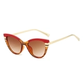 Retro cat-eye sunglasses with red and tortoiseshell frames and gold metal temples - Red Stripe Frame Gradient Brown Lens