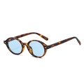 Retro ovale Sonnenbrille in Schildpatt-Optik mit hellblauen Gläsern und Silbernieten - Schildpatt-Rahmen Blaue Gläser