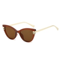 Retro cat-eye sunglasses with amber tortoiseshell frame and sleek gold metal temples - Tea Frame Tea Lens