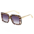 Fashionable oversized square sunglasses with tortoiseshell frame and gradient purple lenses - Purple Leopard Frame Gradient Gray Lens