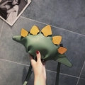 Lindo bolso bandolera de estegosaurio verde oscuro con aletas naranjas y correa ajustable - Verde