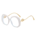 Oval scalloped white sunglasses with golden temples and heart-shaped temple detail - White Frame (Clear Lens)