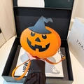 Halloween Kürbis-Umhängetasche mit schwarzem Hexenhut und orangefarbenem PU-Leder - Halloween Kürbis